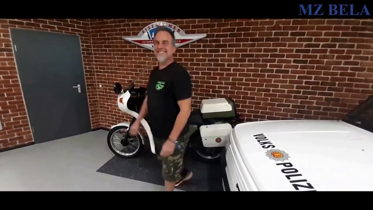 Látogatás a Simson Jármű Múzeumban és a gyárban Suhlban Besuch des Simson Museums und -werks in Suhl