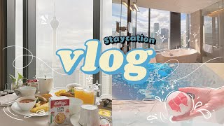 vlog | Staycation in EQ Kuala Lumpur, Lush bath bomb, 吉隆坡5星酒店体验  | loffi snow