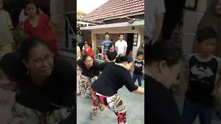 Lomba Tarik Tambang Emak Emak Gendut