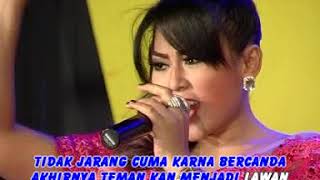 Bercanda - Wiwik Sagita