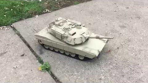 21st Century Toys 1:9th Scale Abrams RC Tank