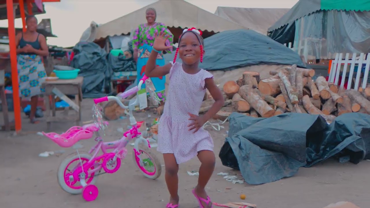 Denco Koulaté - Bonne année ( Toto va taper Tata )