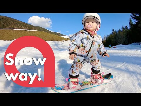 видео: Trio of kids are super talented at SNOWBOARDING | SWNS