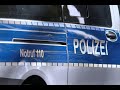 Schwerer Unfall in Seligenstadt: Motorradfahrer auf Autodach geschleudert