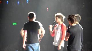 One Direction -- Melbourne October 16 2013 -- Twitter Question