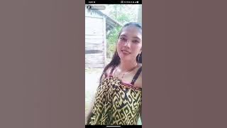 pakai kemben aja,tante nisa mau mandi