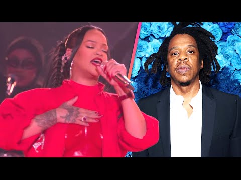 Super Bowl Halftime: Rihanna Performs 'Umbrella' Without JAY-Z