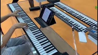 88 Keys Silicone Roll Up Piano with Pedal and App connection screenshot 1