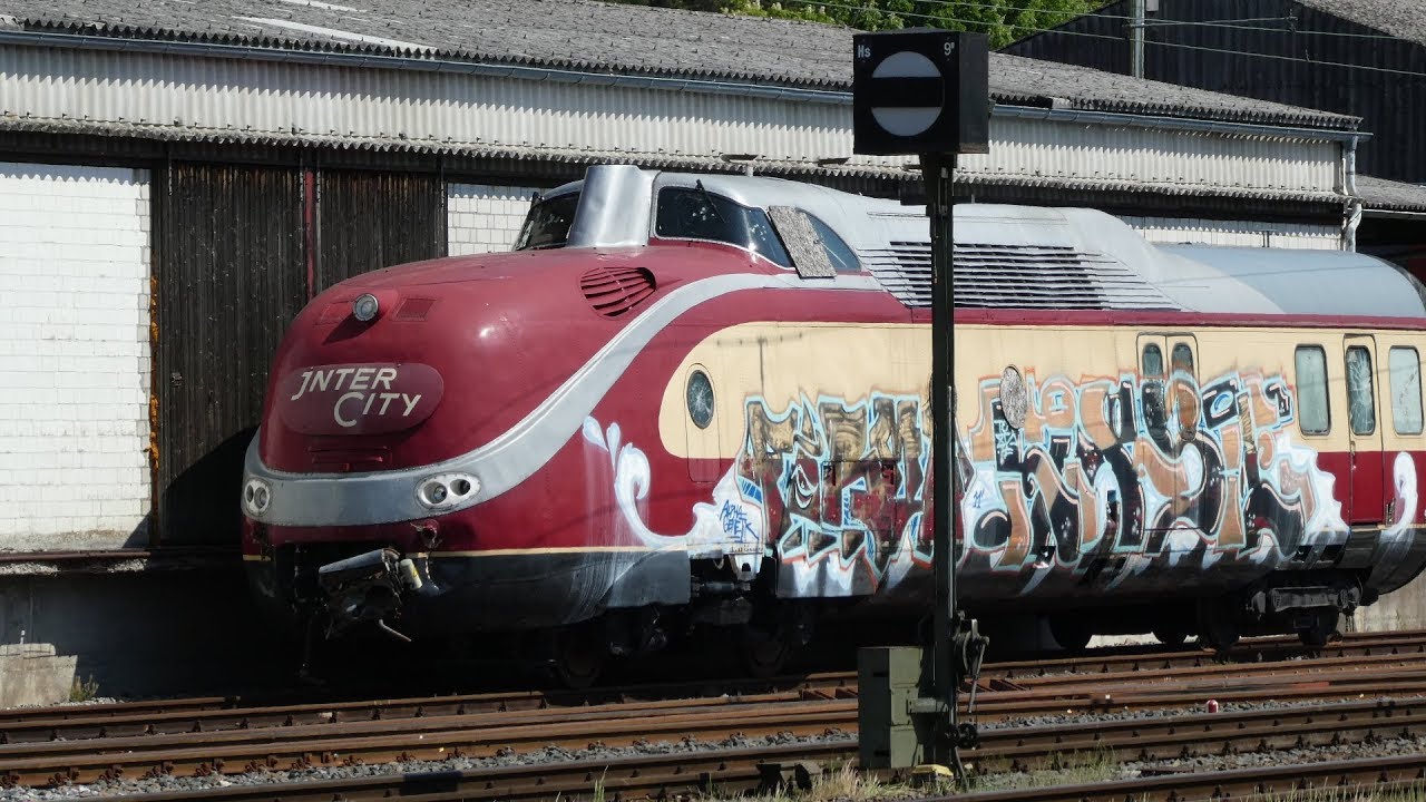 TEE wartet auf Verschrottung in Villingen -  VT 11.5 - 601 014