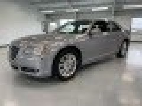 2014 Chrysler 300 Base Tire Size