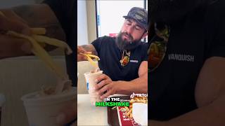Wendy's vs In N Out The ULTIMATE Fast Food Burger Battle!