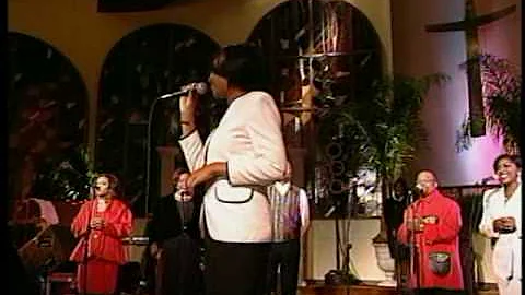 Kurt Carr & The Kurt Carr Singers - The Lord Stron...