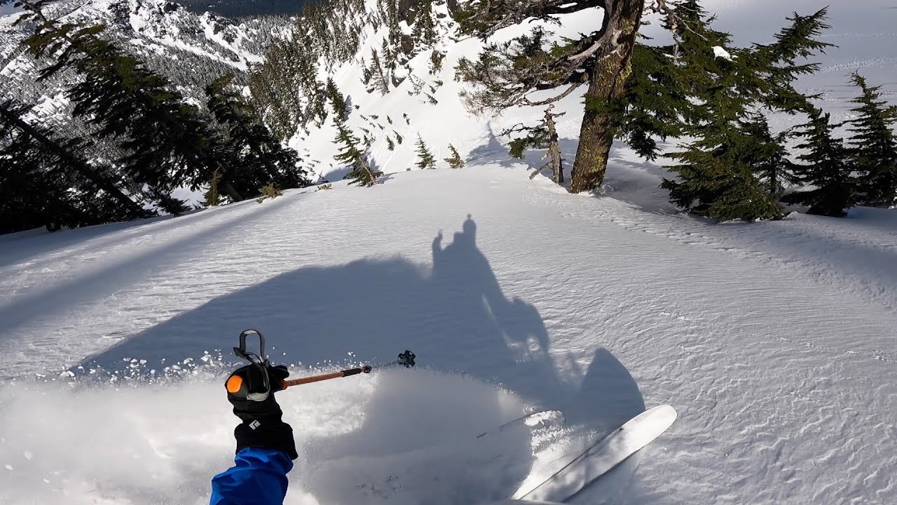Mt Snoqualmie - Slot & Crooked Couloirs