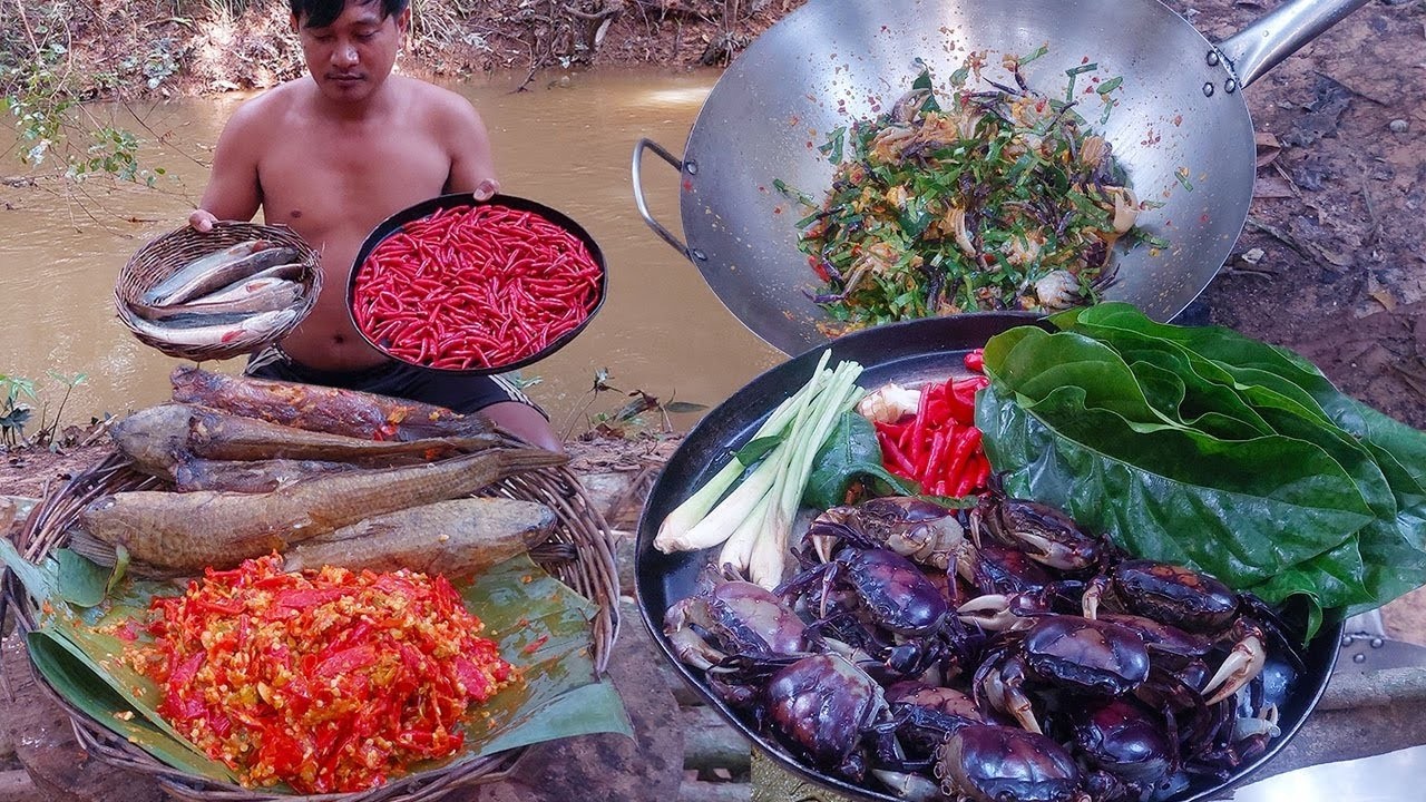 Fresh fish grilled with hot chili - Steamed amok crabs absolutely delicious