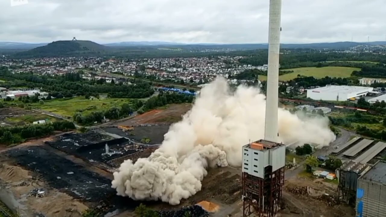 Ensdorfer Kohlekraftwerk Sprengung 2024. Ansicht 1