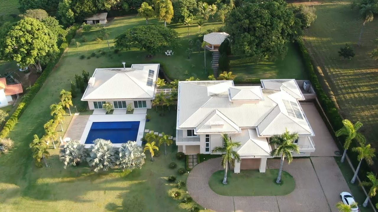 Mega Mansão, Duas Marias