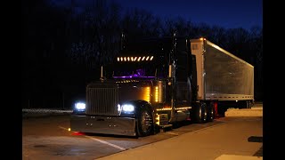 LOUD, Straight Pipe Freightliner Classic XL POV | Pure Sound And CB Chatter