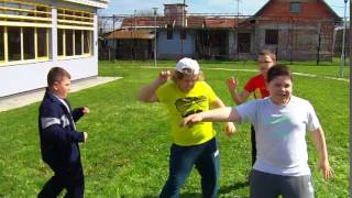 Video thumbnail of "Happy OŠ Mate Lovrak Petrinja"