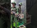 1/6 Vietnamese Army found some beers left behind by the Americans during Vietnam War.#onesixthscale