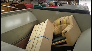 Komar Auger Shredding and Compacting FullSized Couches, Sofas, and Furniture Waste