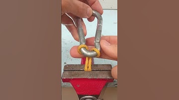 Really Useful Tips and Tricks! How to quickly make a reliable loop on a steel carabiner #shorts #tip