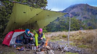 Tent CAMPING in RAIN - Spaghetti and MEATBALLS