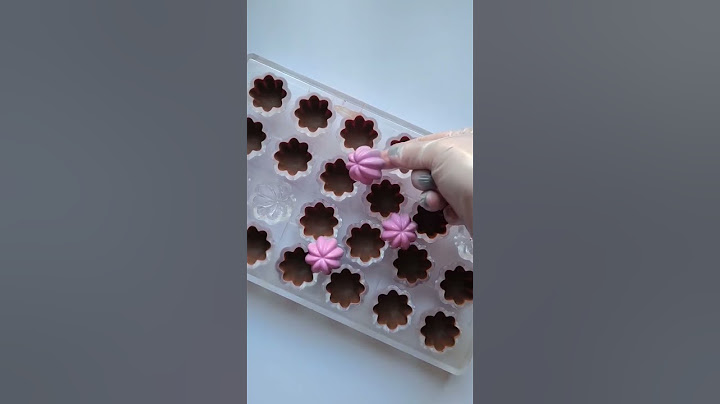 Watch This Mold Turn Chocolate Into Art! 🤯🍬"