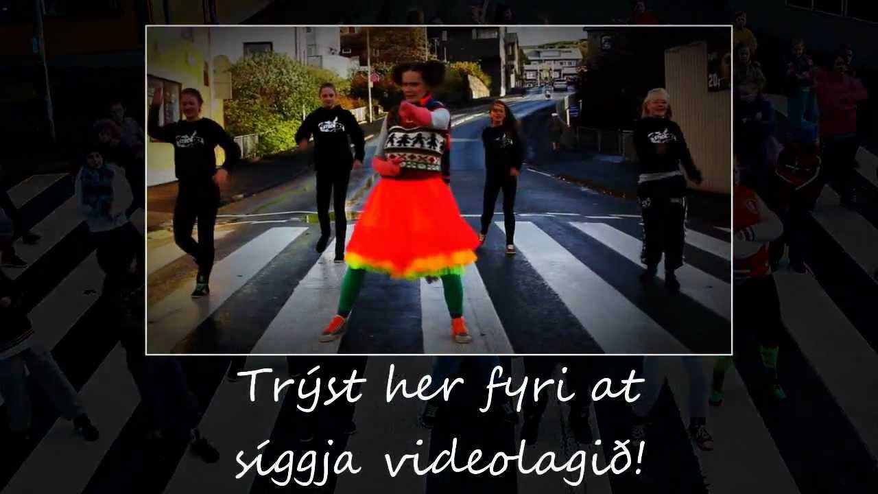 Strok - Lort í Býin / Handan leiktjøldini