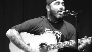 Aaron Lewis Medley - What Hurts the Most, Whats Up, Sweet Child o Mine, Endless Summer