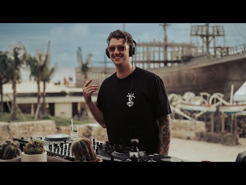Jamback @ Magus Warung, Bali Indonesia | Live Again
