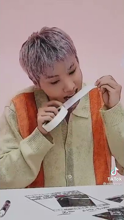 The most underrated ship of Kim Taehyung and Jung Hoseok as #vhope