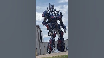 u ever see a REAL TRANSFORMER?