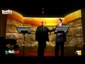 Maurizio crozza e bersani  le metafore dei due bersani a italialand 27052011