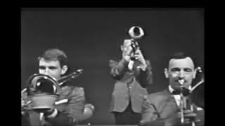 Tuxedo Junction  -  Ray Mckinley & The Glenn Miller Orch