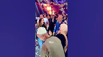 والنبي تقوليلي يا جده ايه اعمل ويا الواد ده 