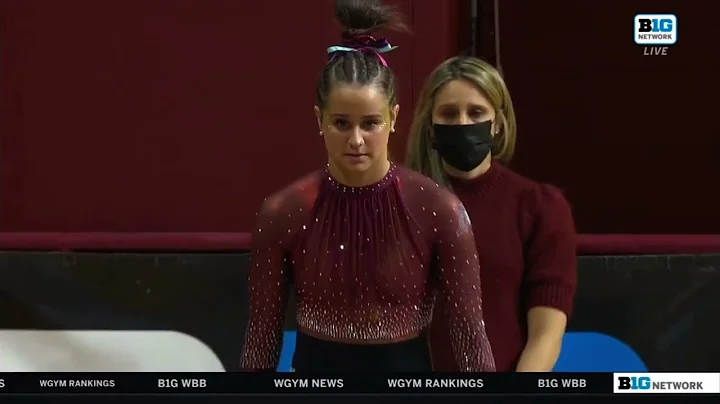 Maddie Quarles Vault Minnesota vs Michigan 2022 9....