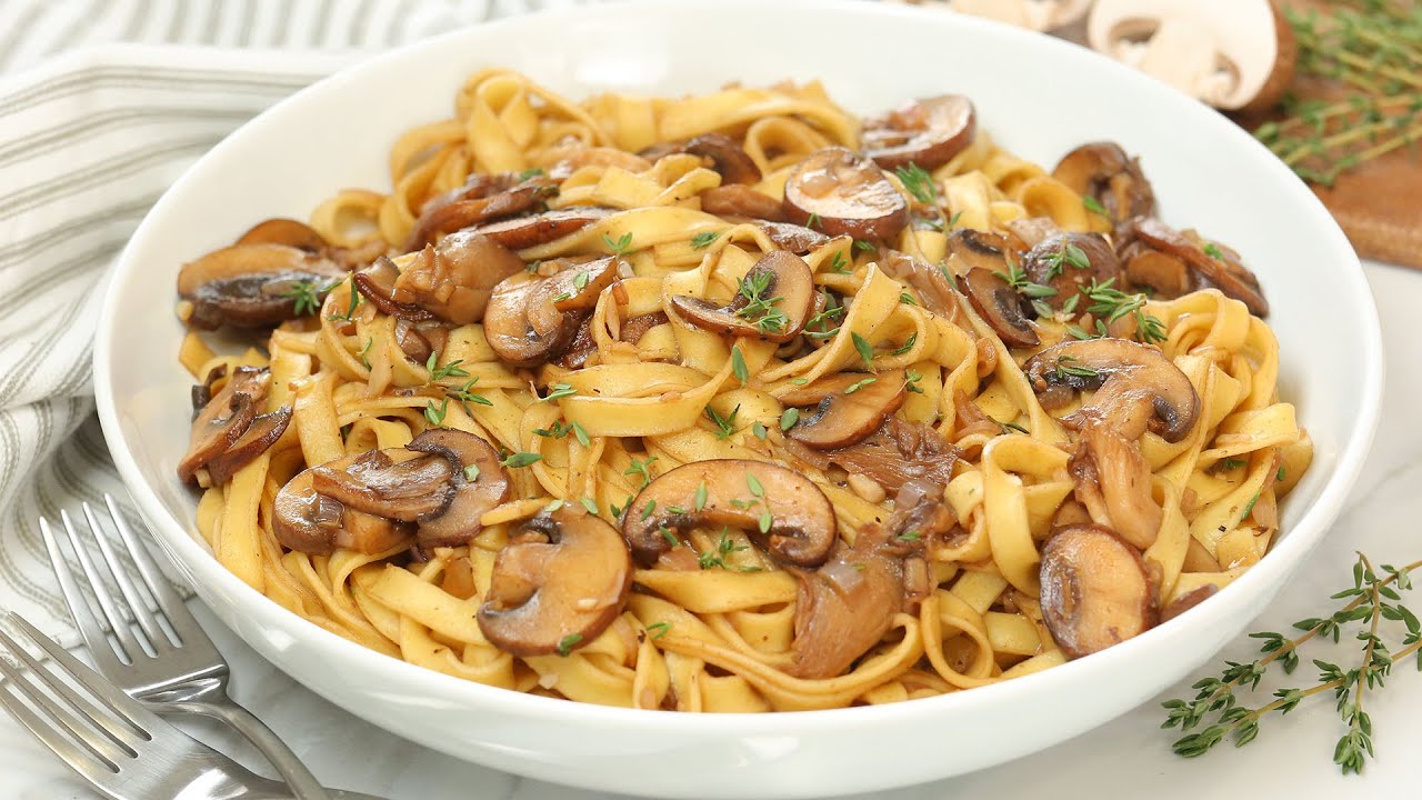 Balsamic Mushroom Pasta | 20 Minute Meal | Easy Weeknight Dinner Recipe | The Domestic Geek