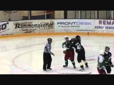 Simon Hermansson vs Dennis Lvold Sveum, hockeyfight