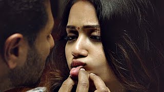 Actress Lip Pinch