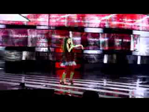 Катя Рябова на "Детской Новой Волне 2009"