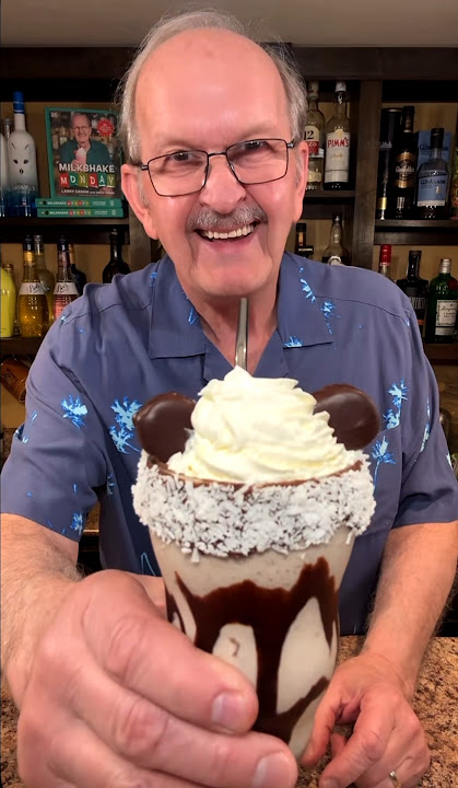 Mounds Dark Chocolate and Coconut Milkshake, Happy Milkshake Monday!