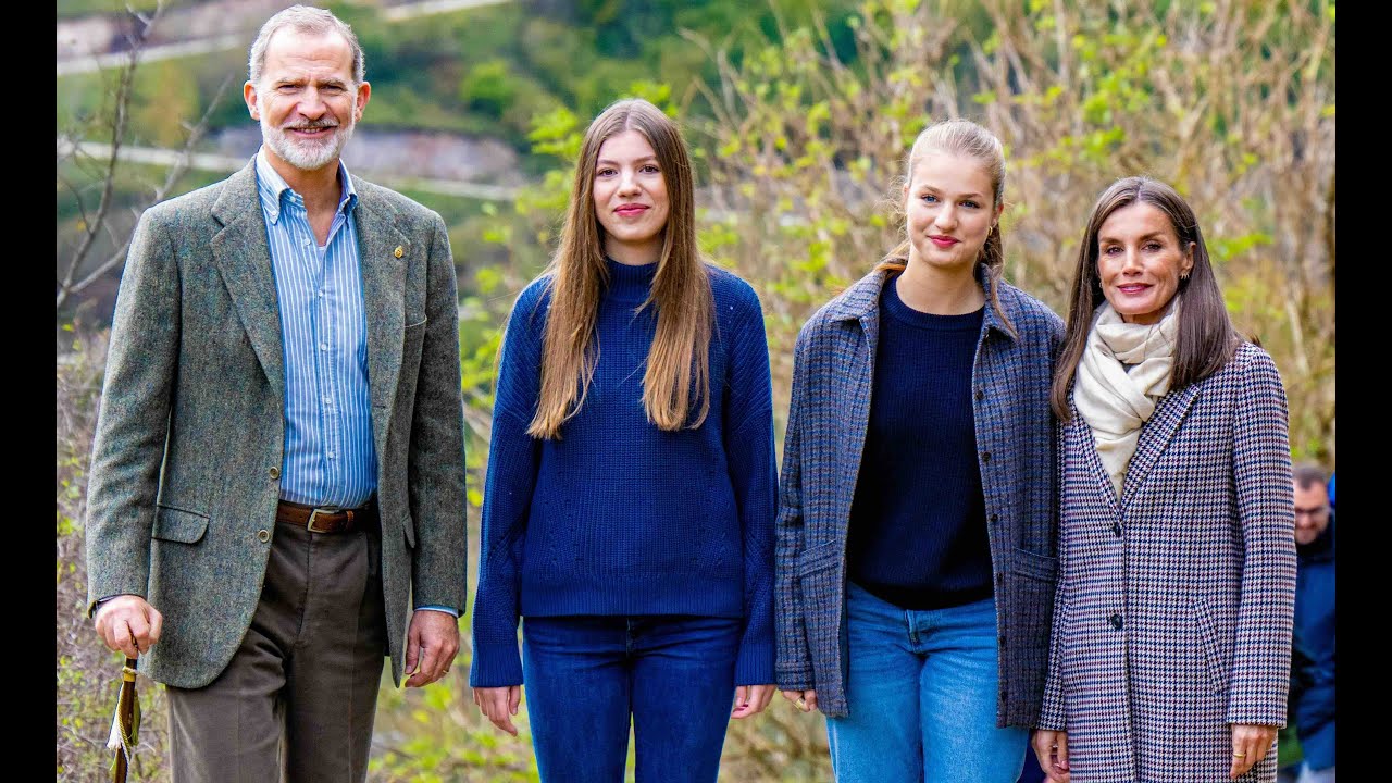 Spanish Princesses and Royal couple visit Sotres #princessofasturias
