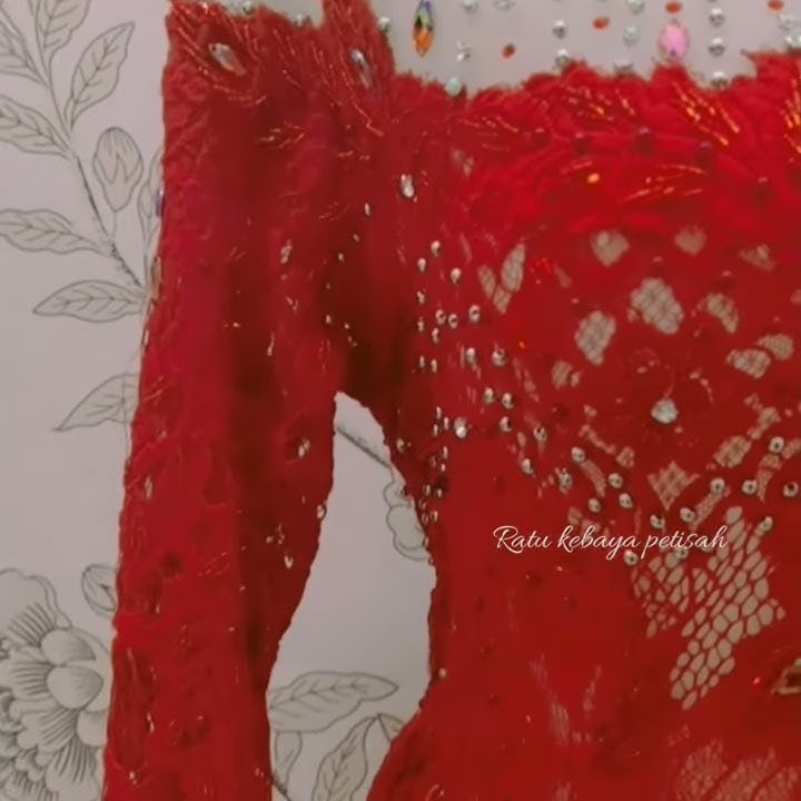 kebaya buat acara adat karo