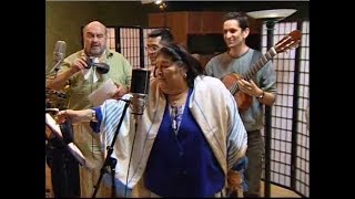 Vignette de la vidéo "Noches de Catamarca - Mercedes Sosa, Carlos J. Santillán, Ortiga"