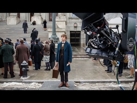 'fantastic-beasts'-tops-box-office-in-debut