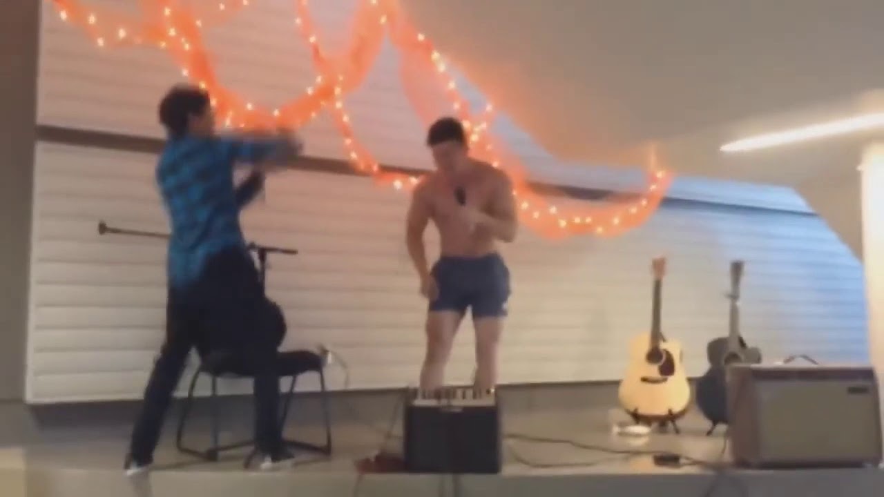 Albert sings Call Me Maybe (Original Video) (AlbertsStuff  Deleted upload)