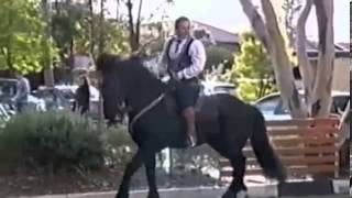 Download lagu 9 News Australia Clip 1 - September 18, 2007