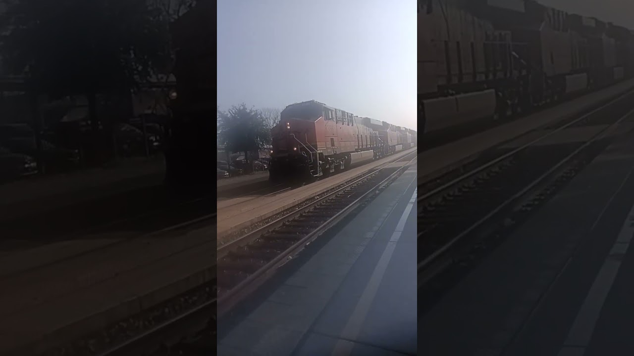 NB BNSF Stack Z Train Passing By Fresno Amtrak Station Happy Thursday 
