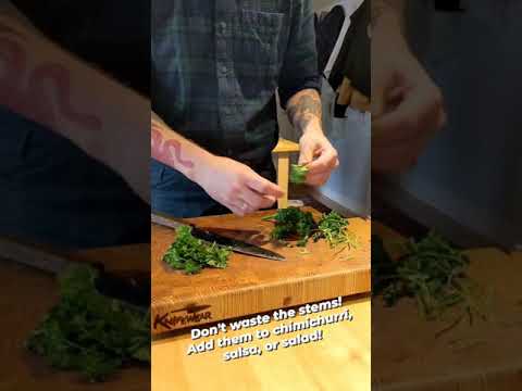 Video: Japoniškos Mitsuba petražolės – kas yra japoniškos petražolės ir kaip jos naudojamos