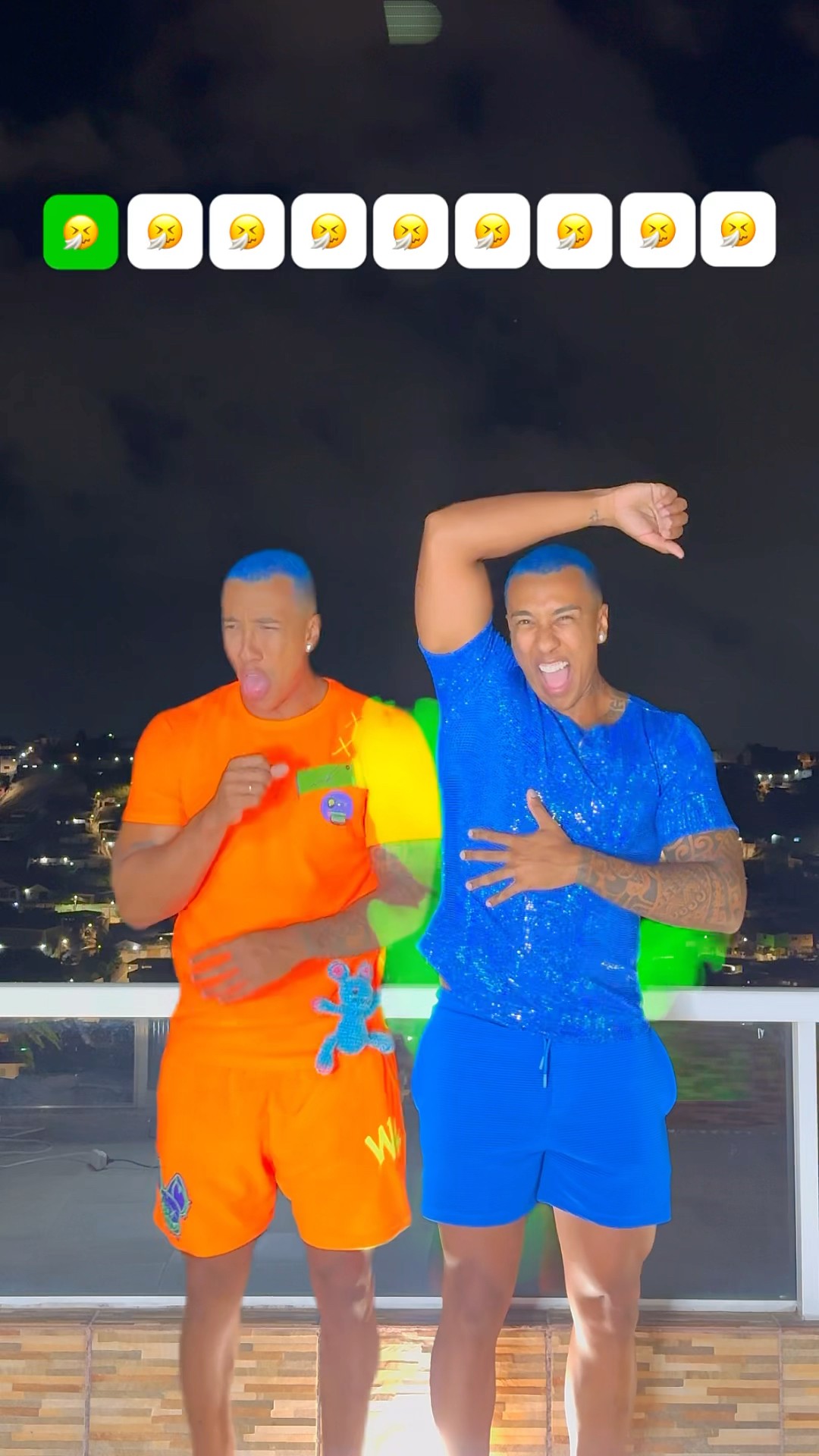 Você conhece alguém que a axila cheira mal? #gemini #funnymemes #funny #shortvideo
